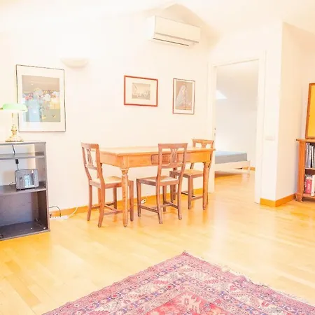 Appartement Mansarda Fontana Ferro - Italian Homing